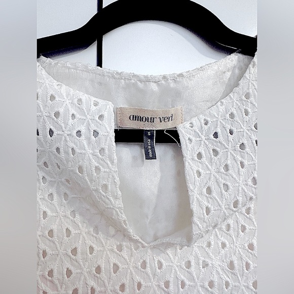 NWOT Amour Vert “Uma” Eyelet Dress - Picture 2 of 3